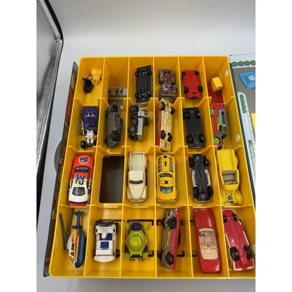 Vintage REALTOY Playset Car Carrying Case With 20 Mixed Cars Old/New - RARE